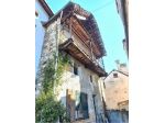 V000575 - CASA DA RISTRUTTURARE CON GIARDINO