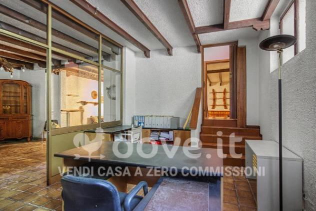 Villa di 348 m² con più di 5 locali e box auto in vendita a Pogliano Milanese - Foto 20