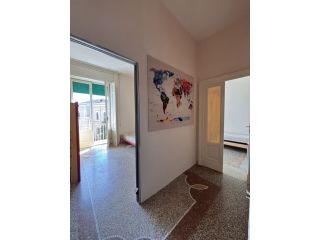 2 singole Giurisprudenza Foggia (in casa ristrutturata adiacente alla Villa)