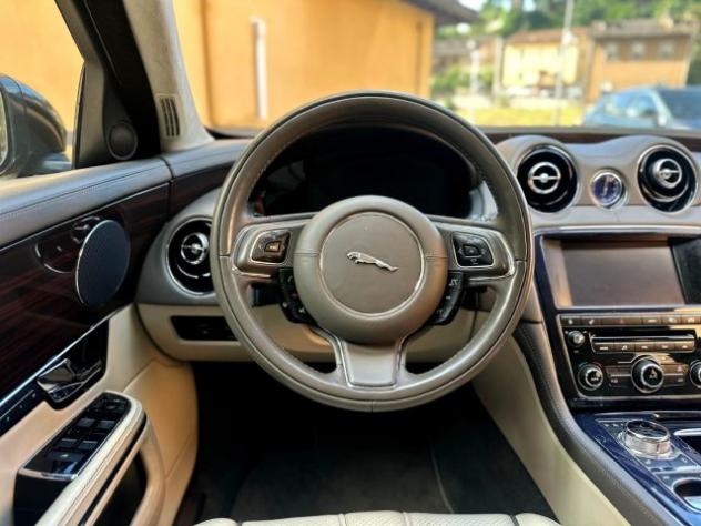 JAGUAR XJ 3.0D V6 Premium Luxury rif. 22214084 - Foto 7