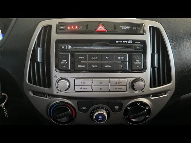 HYUNDAI i20 5p 1.2 Classic econext (bluedrive) Gpl rif. 24061738 - Foto 8