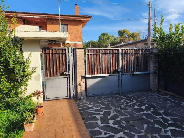 Porzione di villetta bifamiliare a Latina - Foto 2
