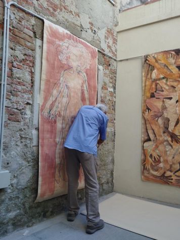 Artista cerca modella per disegni dal vero - Foto 2