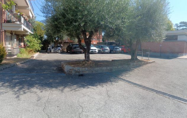 Morena Anagnina ufficio mq 62 con posto auto - Foto 2