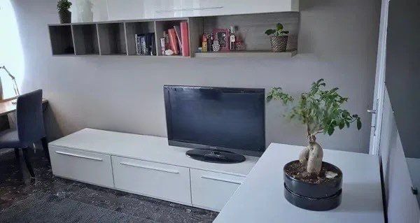 NUOVO SALARIO-VAL MELAINA ELEGANTE BILOCALE ARREDATO CON BALCONE E POSTO AUTO PR - Foto 4
