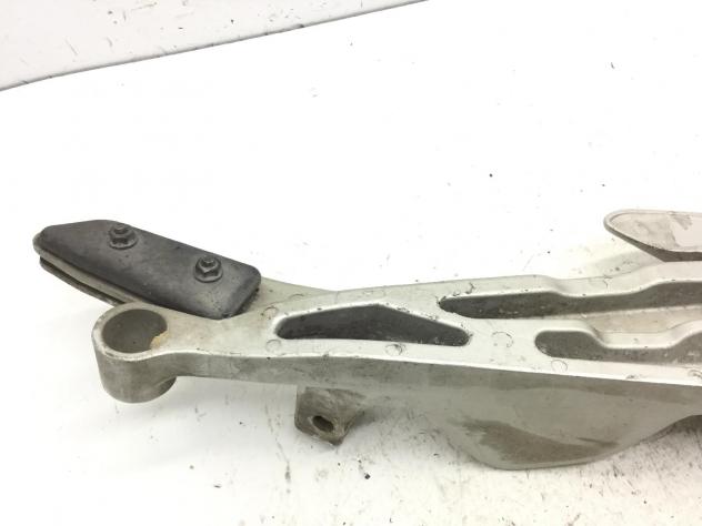 HONDA CBF N 600 STAFFA SUPPORTO PEDANE SINISTRE 2005 ZDCPC38E05F - Foto 7