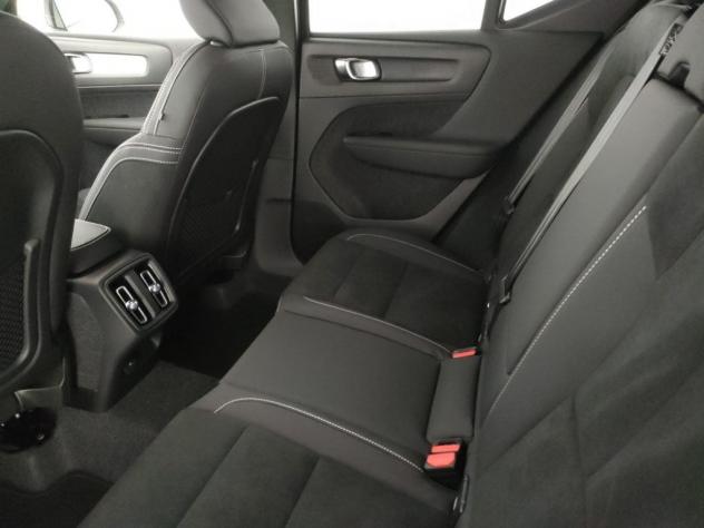 Volvo XC40 XC40 2.0 b3 Plus Black Edition auto - Foto 7