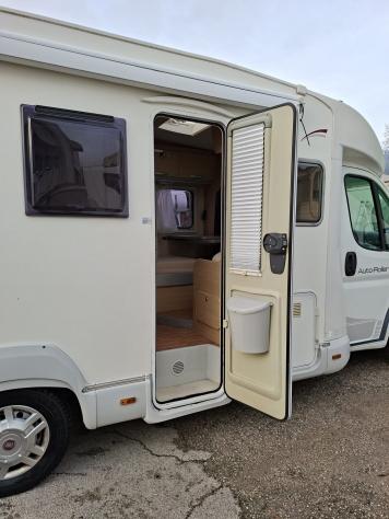 CAMPER ROLLER TEAM DUCATO SEMINTEGRALE SEMIDINETTE LETTO MATRIMONIALE GARAGE CLIMATIZZATORE FOTOVOLTAICO CAMPEGGIO USATI GENERALI 1424 - Foto 5