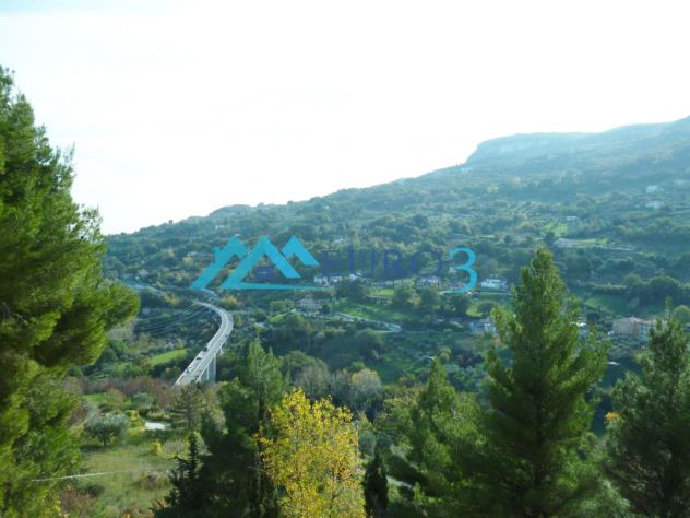 ASCOLI PICENO-Zona Annunziata-Appartamento con terrazza e posto auto - Foto 7