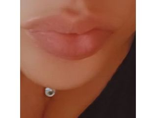 Amore e incontri Pistoia - Mora dalle forme generose e dal sorriso accogliente.. Tel:3792148845
