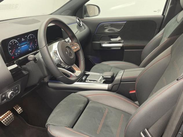Mercedes-Benz GLA 200 d AMG Distronic telecamera posteriore LED AHK - Foto 9