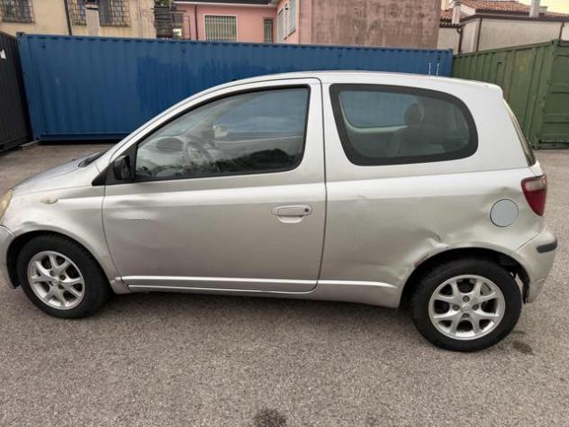 TOYOTA Yaris 1.0i 16V cat 3 porte perfetta di meccanica rif. 23916114 - Foto 10