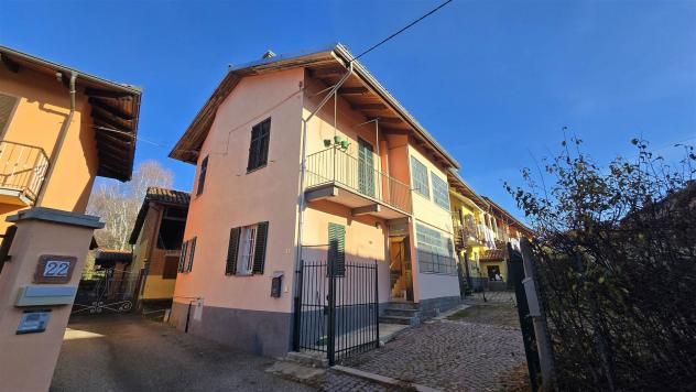 casa indipendente in vendita a Biella in zona Vandorno