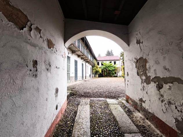 CASA INDIPENDENTE CON GIARDINO E CORTILE ESCLUSIVO - Foto 2