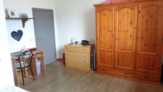 SINGOLA CON BAGNO PER STUDENTESSE
