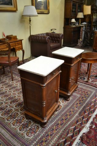 Antica coppia di comodini con piano in marmo stile Luigi Filippo - Foto 7