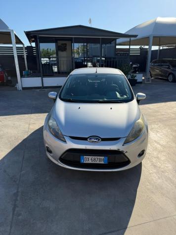 Ford Fiesta 1.4 5 porte Bz.- GPL Titanium - Foto 2