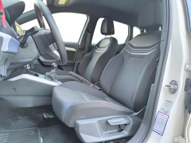 SEAT Arona 1.0 BENZINA 95 HP FR NEOPATENTATI - Foto 8