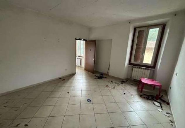 180/2023 U VA - Porzione di casa in asta a Varese - Foto 11