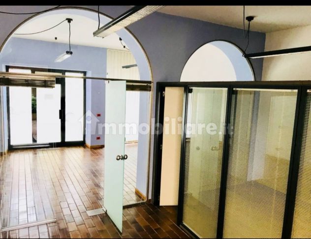 NEGOZIO/UFFICIO AD ALTA VISIBILITÀ – SAN MICHELE, VERONA - Foto 7