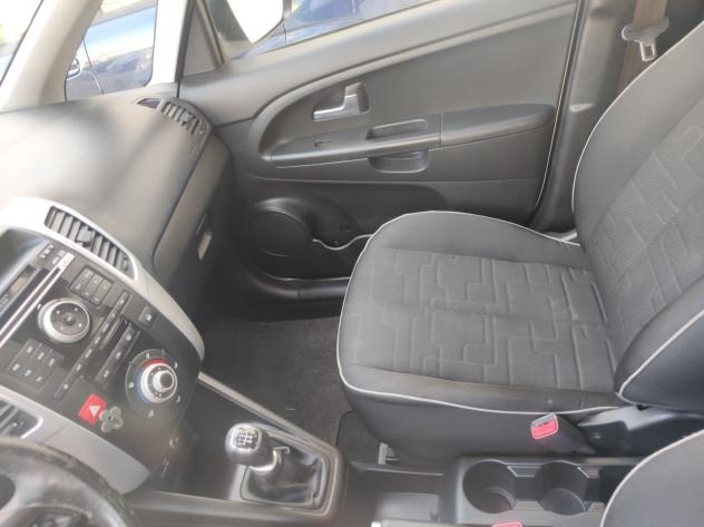 Kia Venga 1.4 EcoGPL Cool - Foto 5