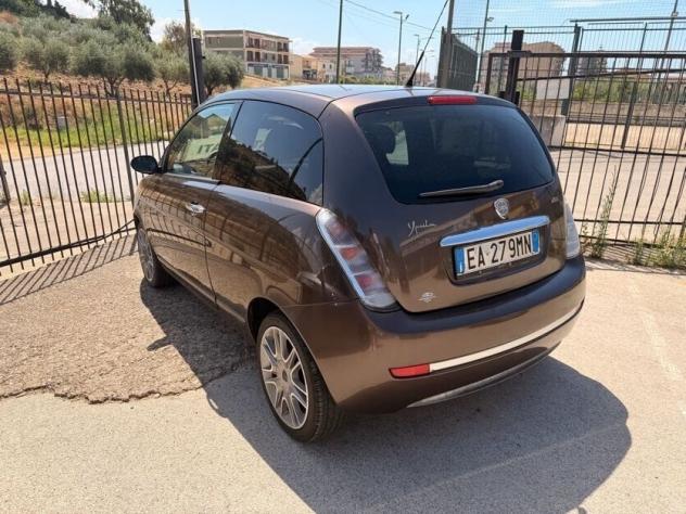 Lancia Ypsilon 1.3 MJT 75 CV Platino - Foto 4