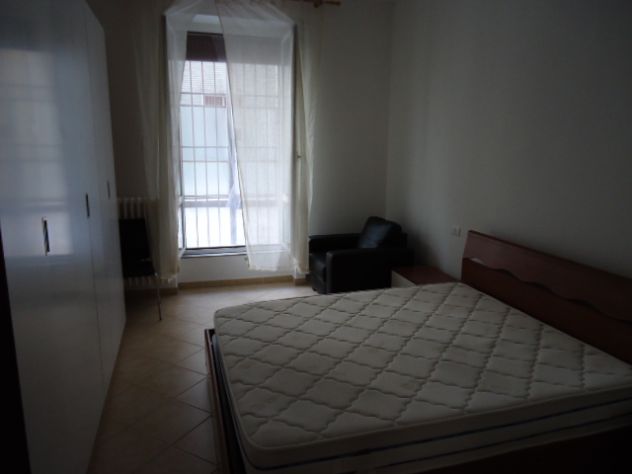 Piazza Napoli, ampio, arredato, ristrutturato, climatizzato, balcone e terrazzo - Foto 11