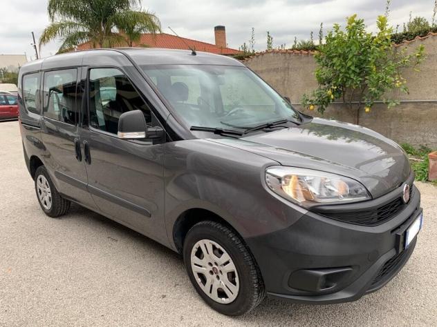 NOLEGGIO AUTO/ FURGONI/ MINIVAN - Foto 5