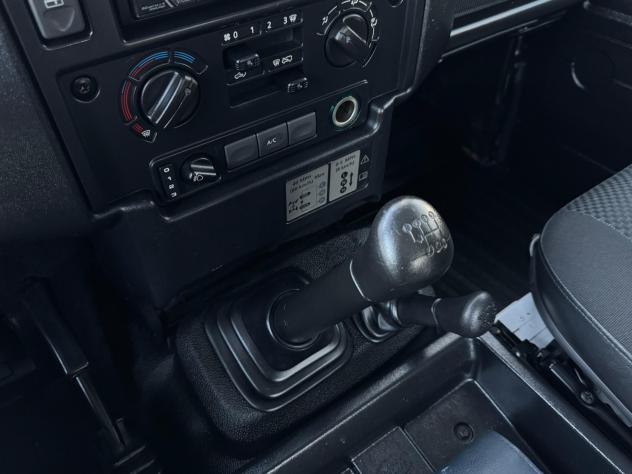 Land Rover Defender 90 2.2 TD4 Station Wagon SE N1 - Foto 9
