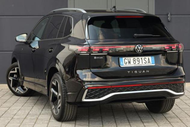VOLKSWAGEN Tiguan 2.0 TDI 150 CV DSG R-Line rif. 23536383 - Foto 4
