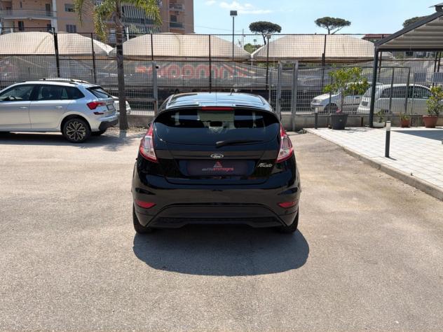 Ford Fiesta 1.5 TDCi 75CV ST-Line - Foto 5