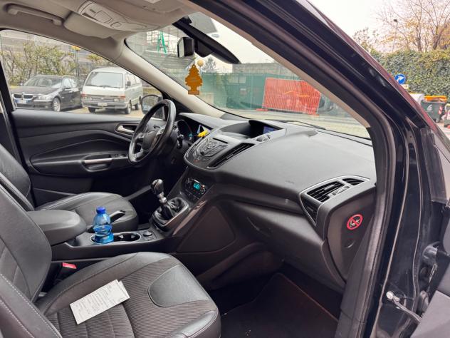 Ford Kuga 2.0 TDCI 150 CV S&S 4WD Powershift Titanium - Foto 10
