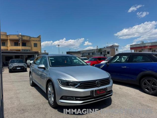 VOLKSWAGEN Passat Variant 2.0 TDI 150 Cv DSG Executive BlueMotion Tech. rif. 24039766 - Foto 2