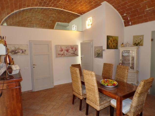 casa indipendente in vendita a Cascina in zona Navacchio