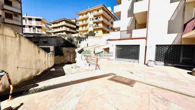 Rif. 7813 - Locale deposito zona Viale Europa - Foto 2