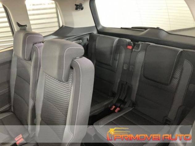 VOLKSWAGEN Touran 2.0 TDI 150 CV SCR DSG Active rif. 20521243 - Foto 5