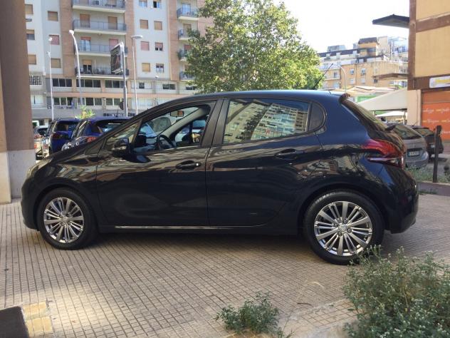 Peugeot 208 PureTech 82 5 porte Allure - Foto 8