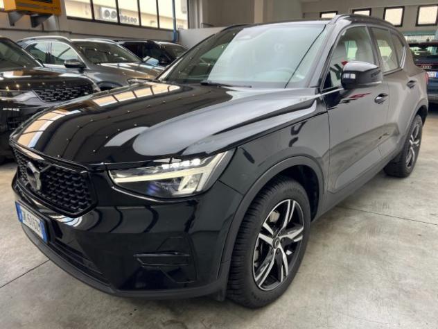 VOLVO XC40 B3 automatico Plus Dark rif. 24024619 - Foto 2