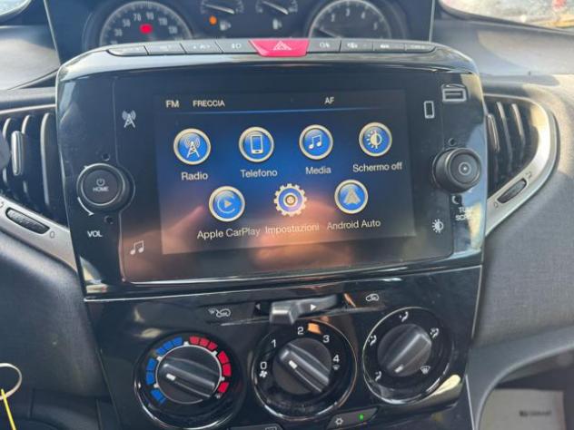LANCIA Ypsilon Hybrid Ecochic 1.0c 70cv rif. 24036842 - Foto 6