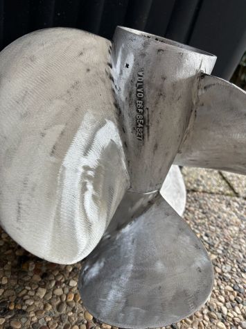 PIEDE VOLVO PENTA DUOPROP CON ELICHE - Foto 3
