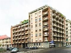 VIA CHATILLON INTERNO CORTILE
