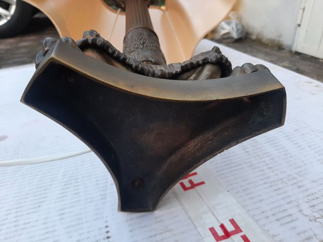 LAMPADA DA TAVOLO  ANTICA  IN LEGA CON CAPPELLO IN TELA - Foto 5