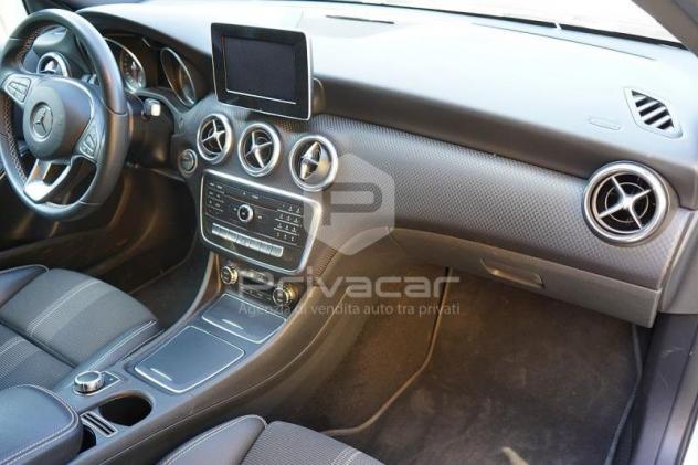 Mercedes-Benz Classe A A 180 d Automatic Sport - Foto 10