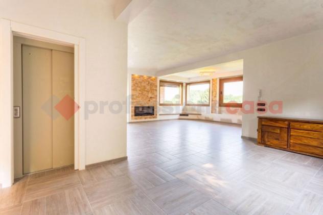 Villa di 200 m² con 3 locali e box auto in vendita a Agrate Conturbia - Foto 20