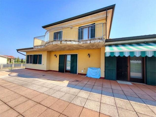 V005554 - VILLAFRANCA – VILLA SINGOLA CON GIARDINO DI 2.000 MQ - Foto 2
