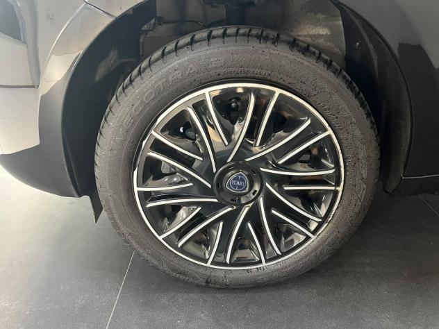 Lancia Ypsilon Ypsilon 1.0 hybrid Silver Plus 70cv - Foto 8