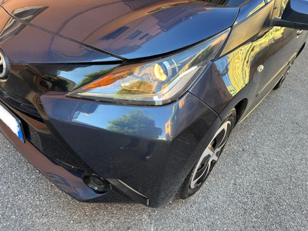 Toyota Aygo 1.0 VVT-i 69 CV 5 porte x-wave - Foto 8