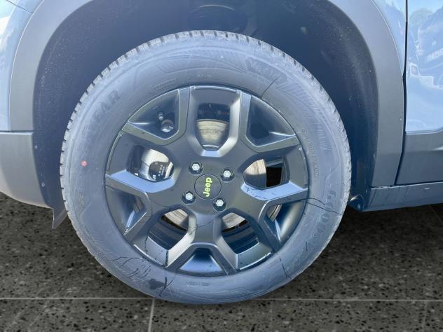 Jeep Avenger 1.2 turbo e-hybrid mhev Upland 4xe 145cv edct6 - KM0 - Foto 7