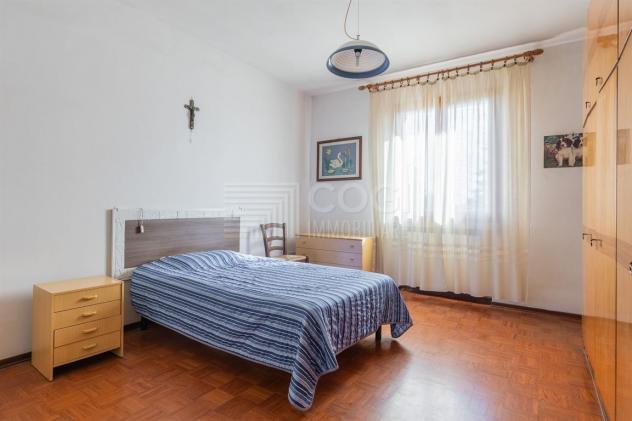 GRANDE PROPRIETÀ INDIPENDENTE CON AMPIO LOTTO ESTERNO - Foto 11