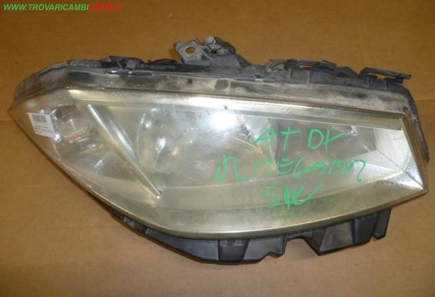 PROIETTORE D. RENAULT MEGANE (C84/B84) 3p / 5p Parti elettriche Fanaleria Proiettori Proiettore ant. RENAULT - MEGANE 3p / 5p - 01-10-2002 - 01-01